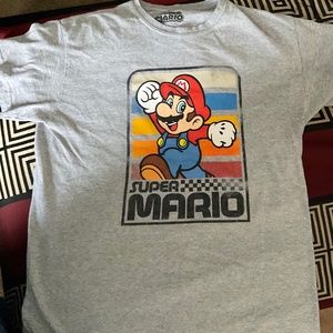 Super Mario tee shirt